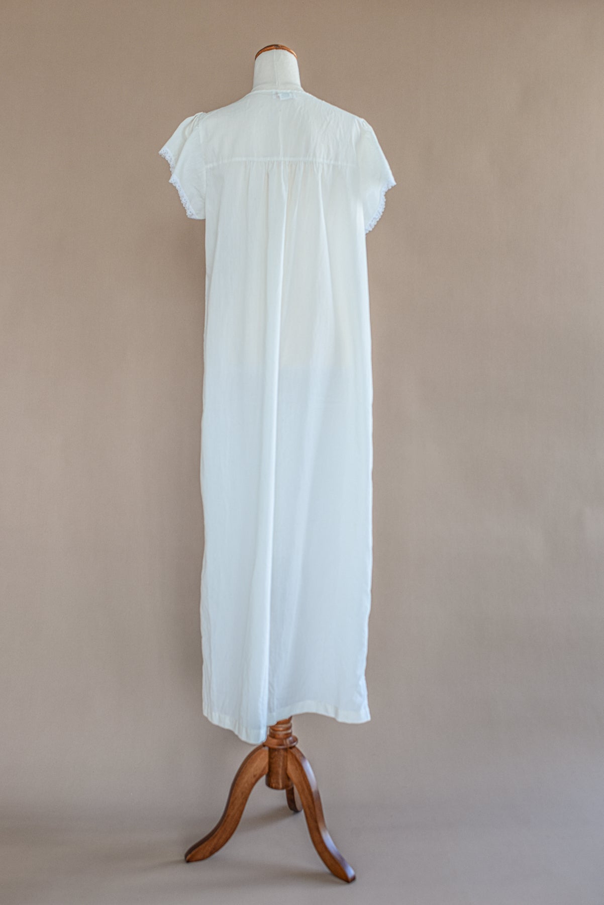 VINTAGE Pale Yellow Cotton Flower Embroidered Maxi Nightgown Dress M/L