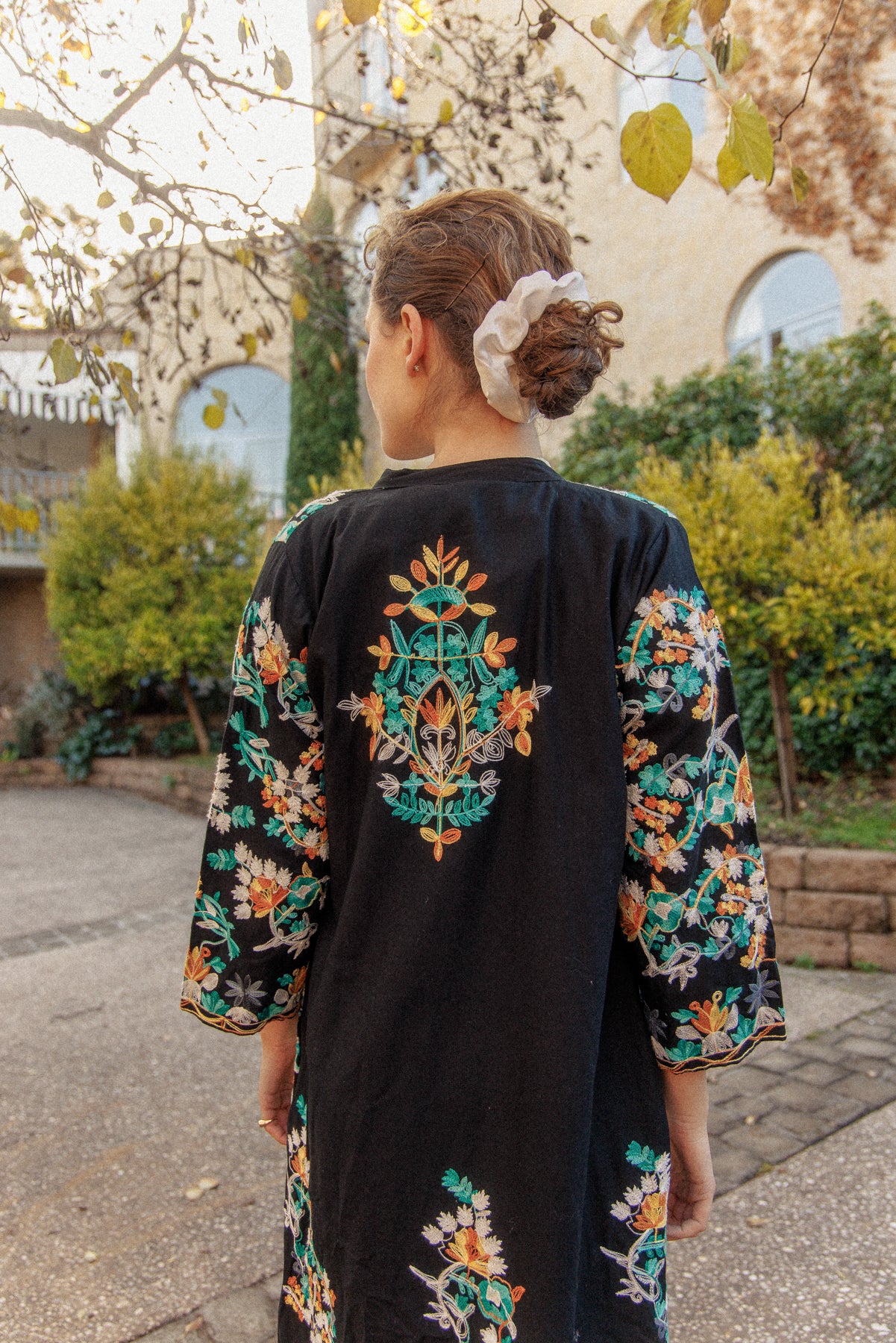 VINTAGE Black Cotton Embroidered Indian Kashmiri Jacket S/M