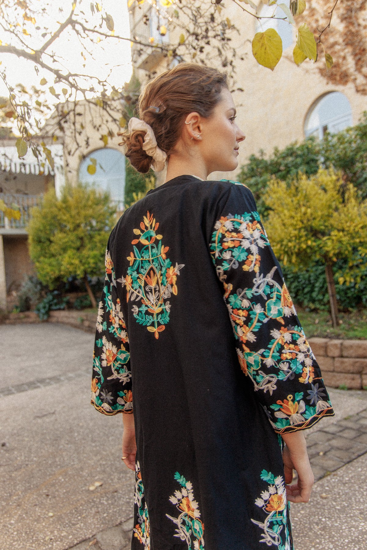 VINTAGE Black Cotton Embroidered Indian Kashmiri Jacket S/M