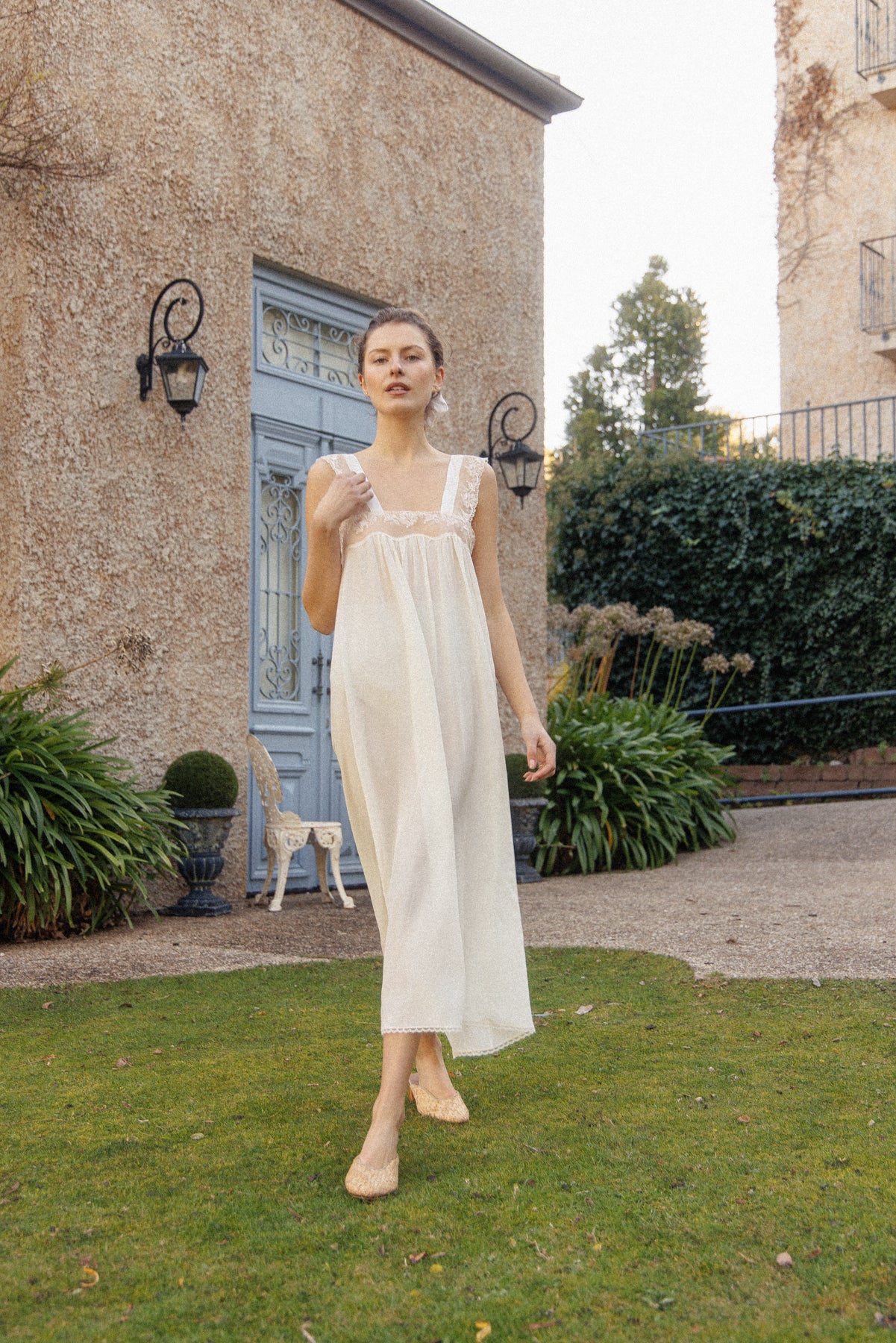 VINTAGE Ivory Silk Nightgown Dress With Bow Detail S/M