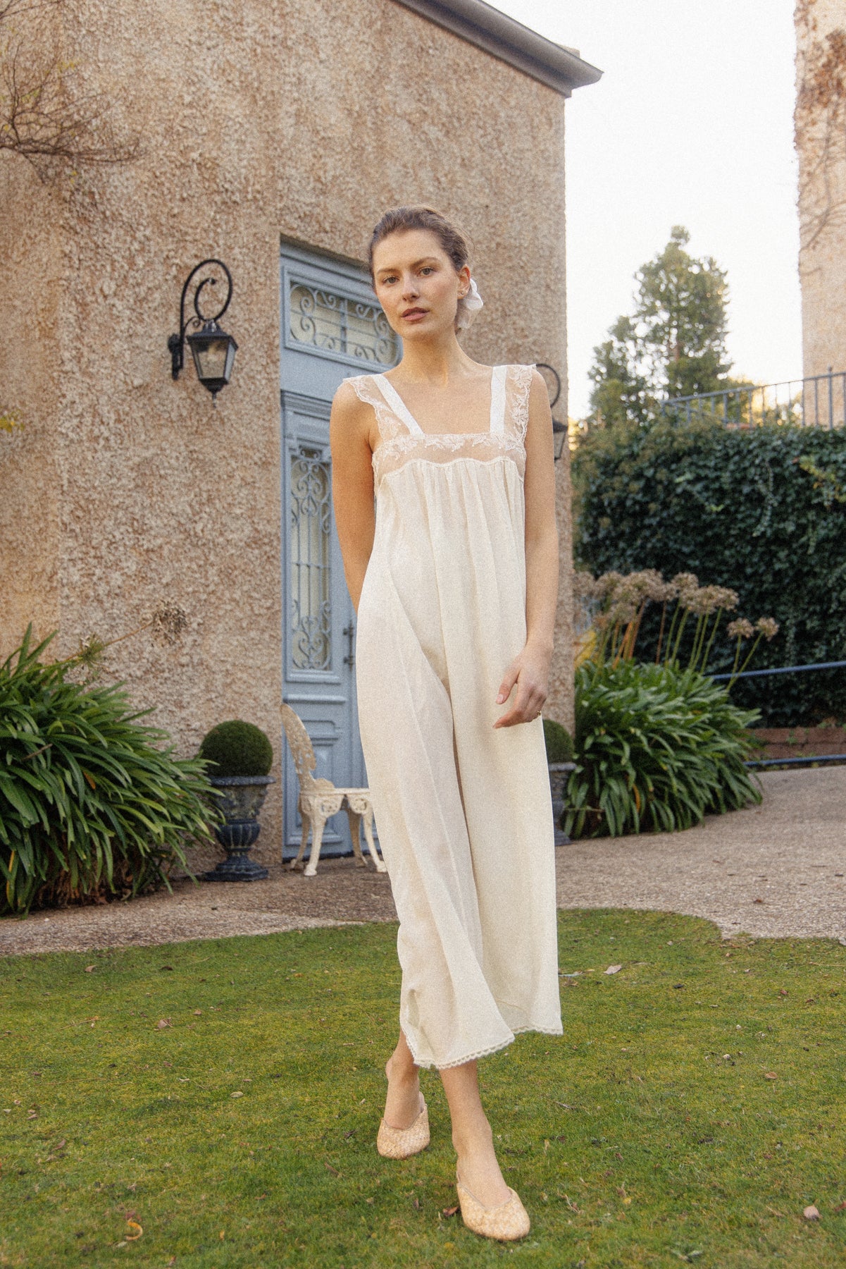 VINTAGE Ivory Silk Nightgown Dress With Bow Detail S/M