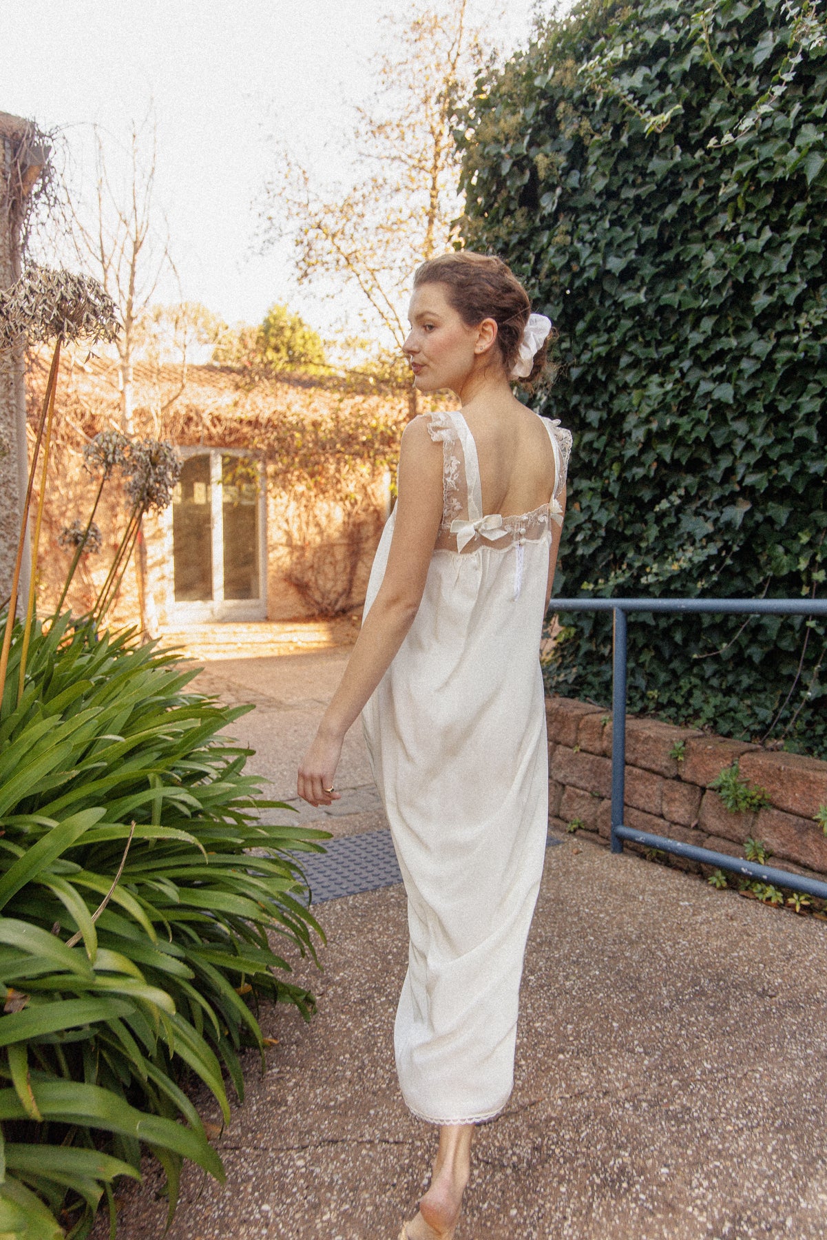VINTAGE Ivory Silk Nightgown Dress With Bow Detail S/M