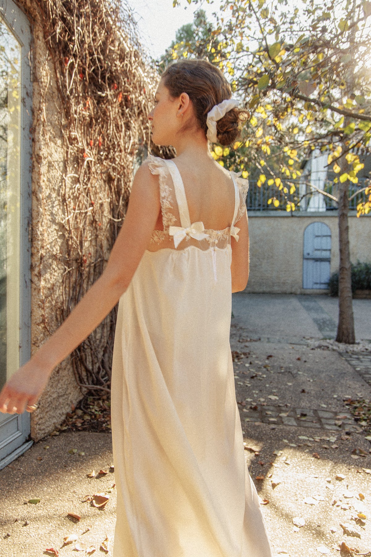 VINTAGE Ivory Silk Nightgown Dress With Bow Detail S/M