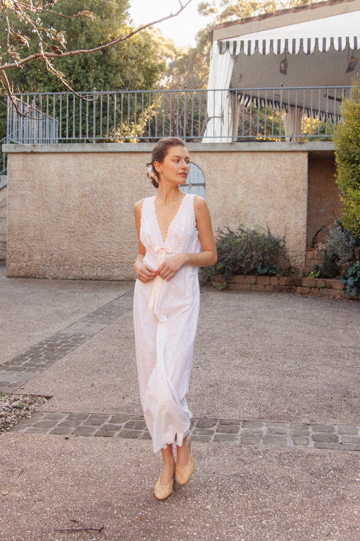 VINTAGE White Cotton Embroidered Maxi Nightgown Dress With Pink Bow S/M