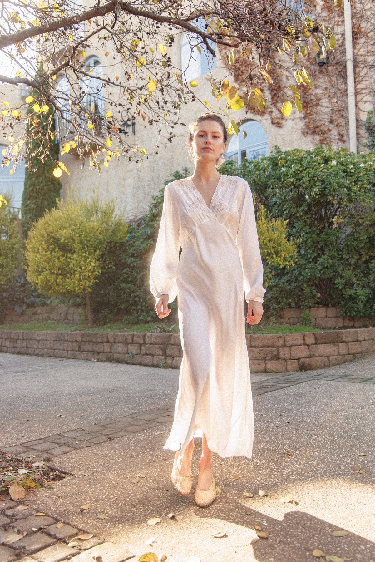 VINTAGE 1940's Ivory Long Sleeve Bias Cut Nightgown S/M