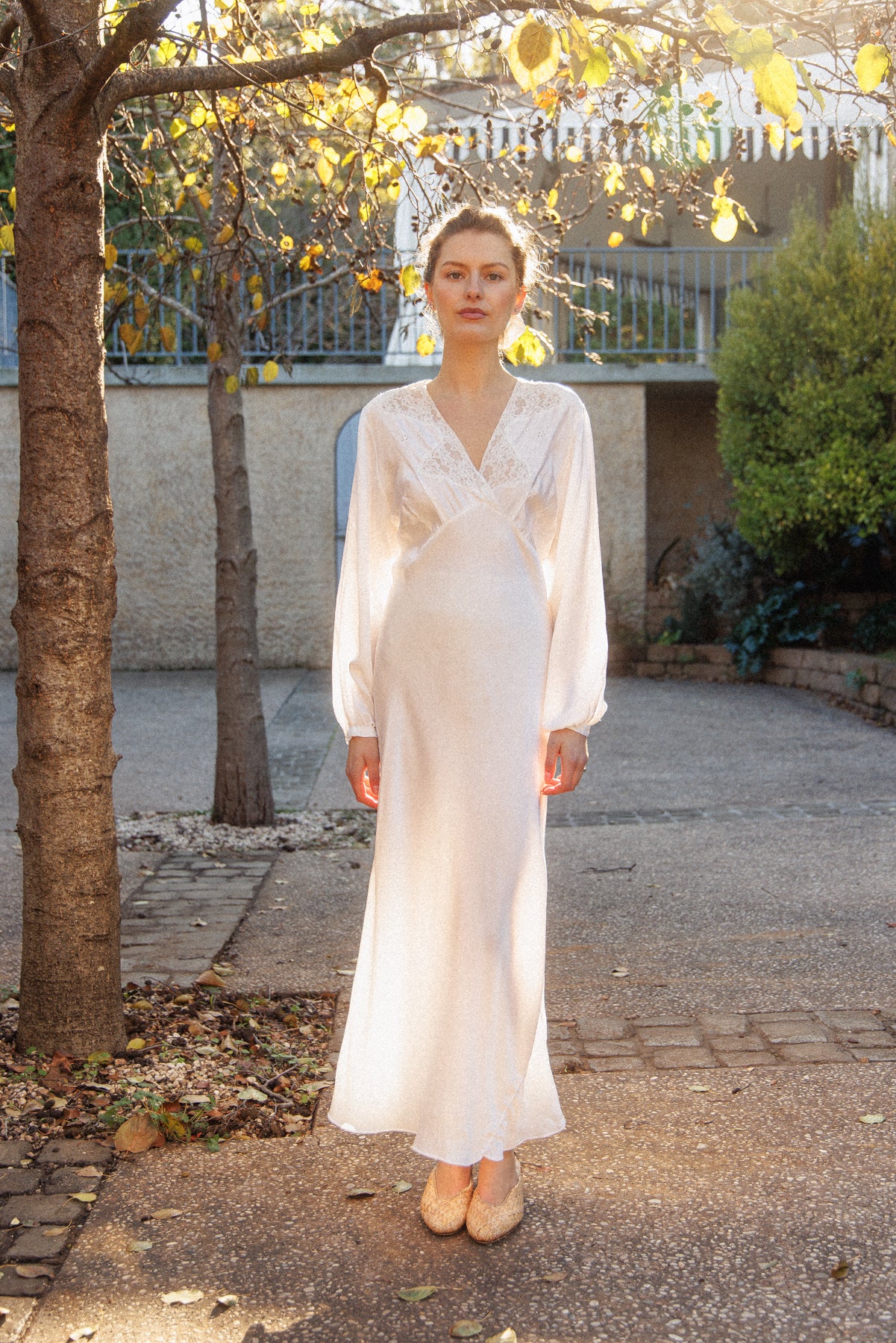 VINTAGE 1940's Ivory Long Sleeve Bias Cut Nightgown S/M