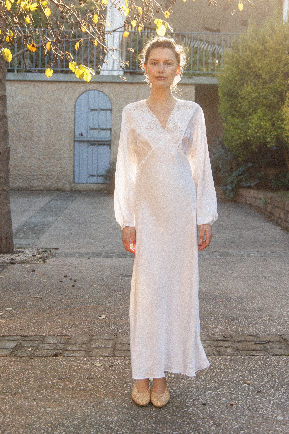 VINTAGE 1940's Ivory Long Sleeve Bias Cut Nightgown S/M