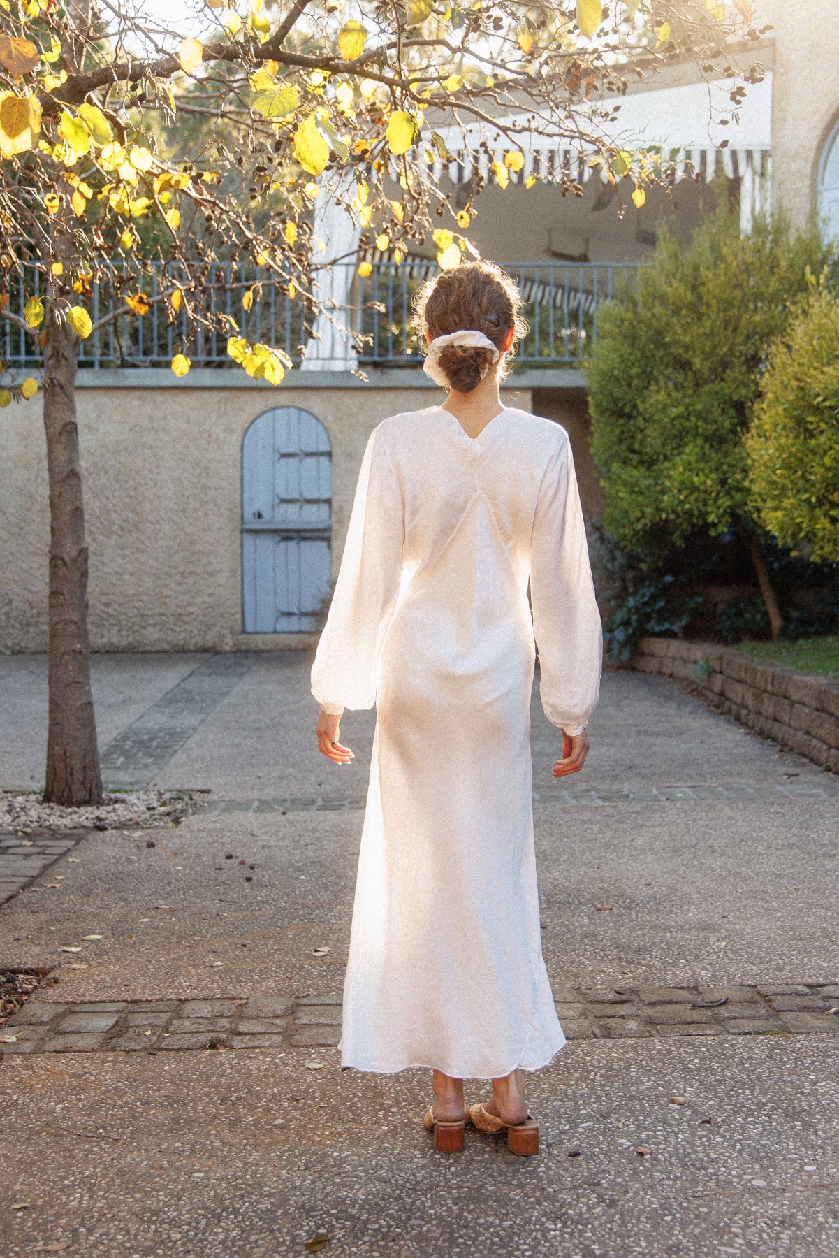 VINTAGE 1940's Ivory Long Sleeve Bias Cut Nightgown S/M