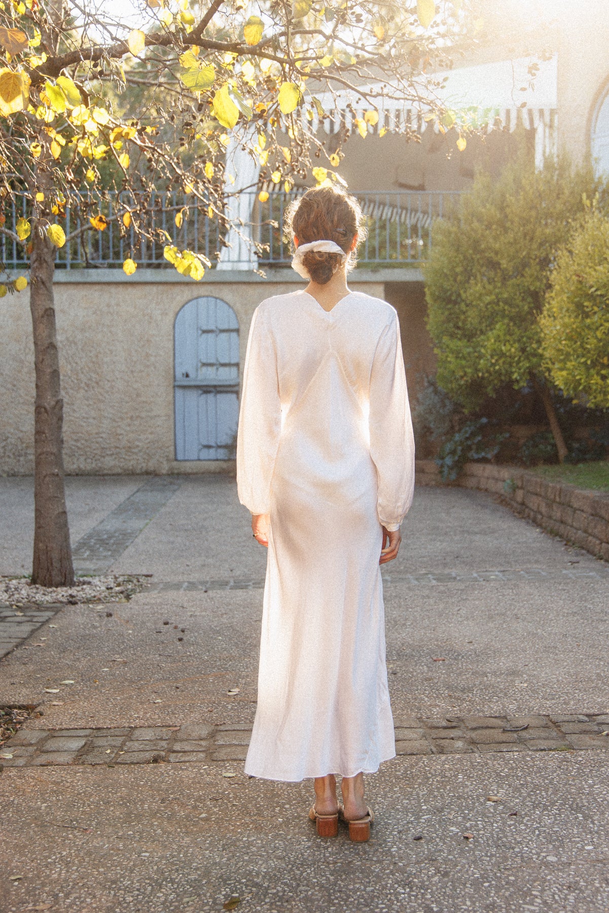 VINTAGE 1940's Ivory Long Sleeve Bias Cut Nightgown S/M