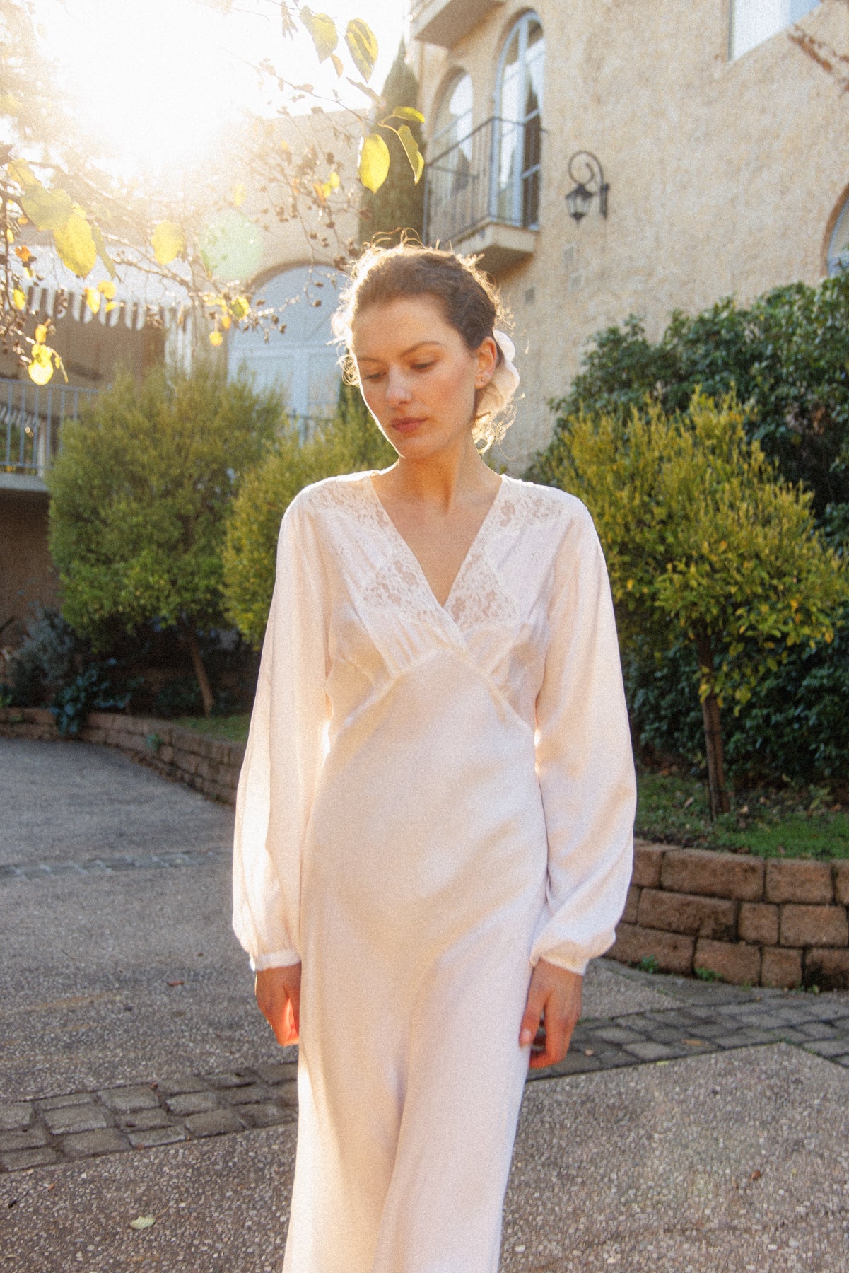 VINTAGE 1940's Ivory Long Sleeve Bias Cut Nightgown S/M