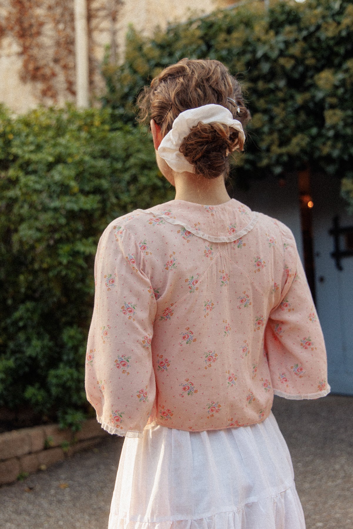 VINTAGE 1940's Floral Pink Bed Jacket S