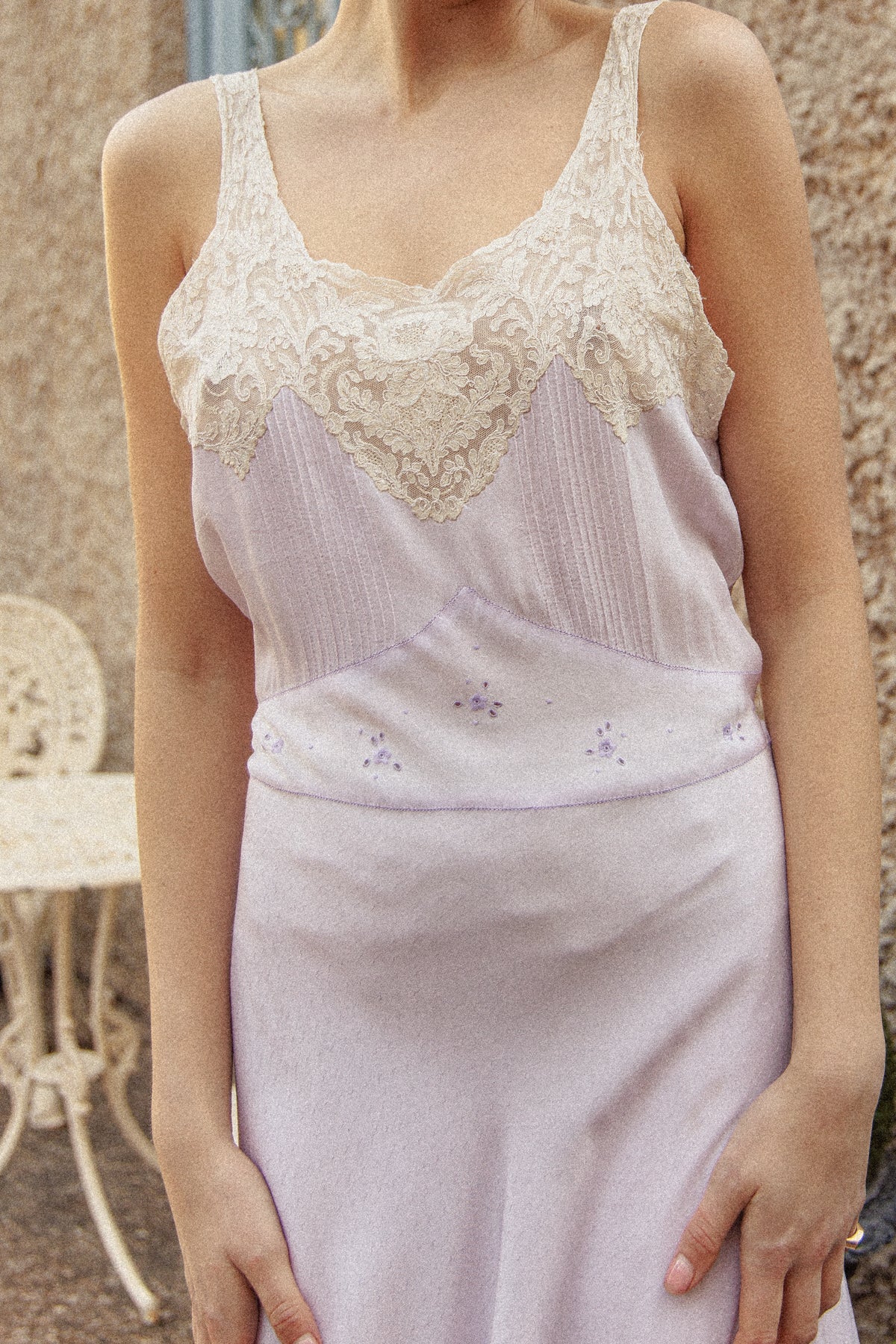 VINTAGE 1940's Lilac Flower Embroidered Nightgown Maxi Dress S/M