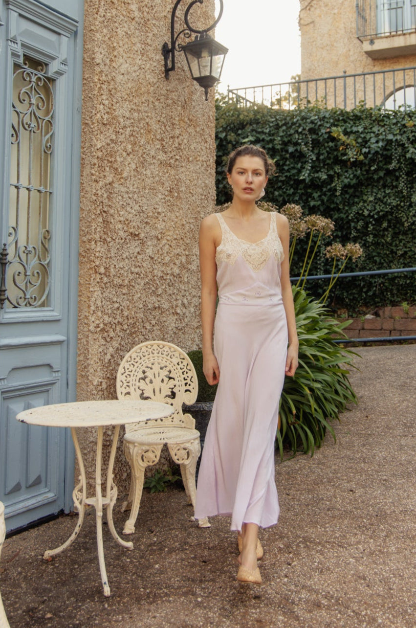 VINTAGE 1940's Lilac Flower Embroidered Nightgown Maxi Dress S/M