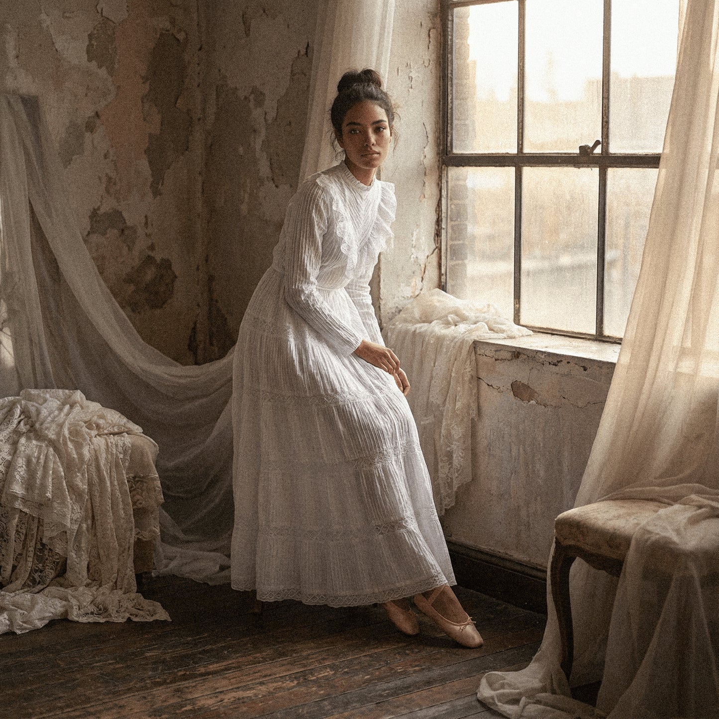 VINTAGE 1960's White Pintuck Cotton High Neck Mexican Wedding Dress S