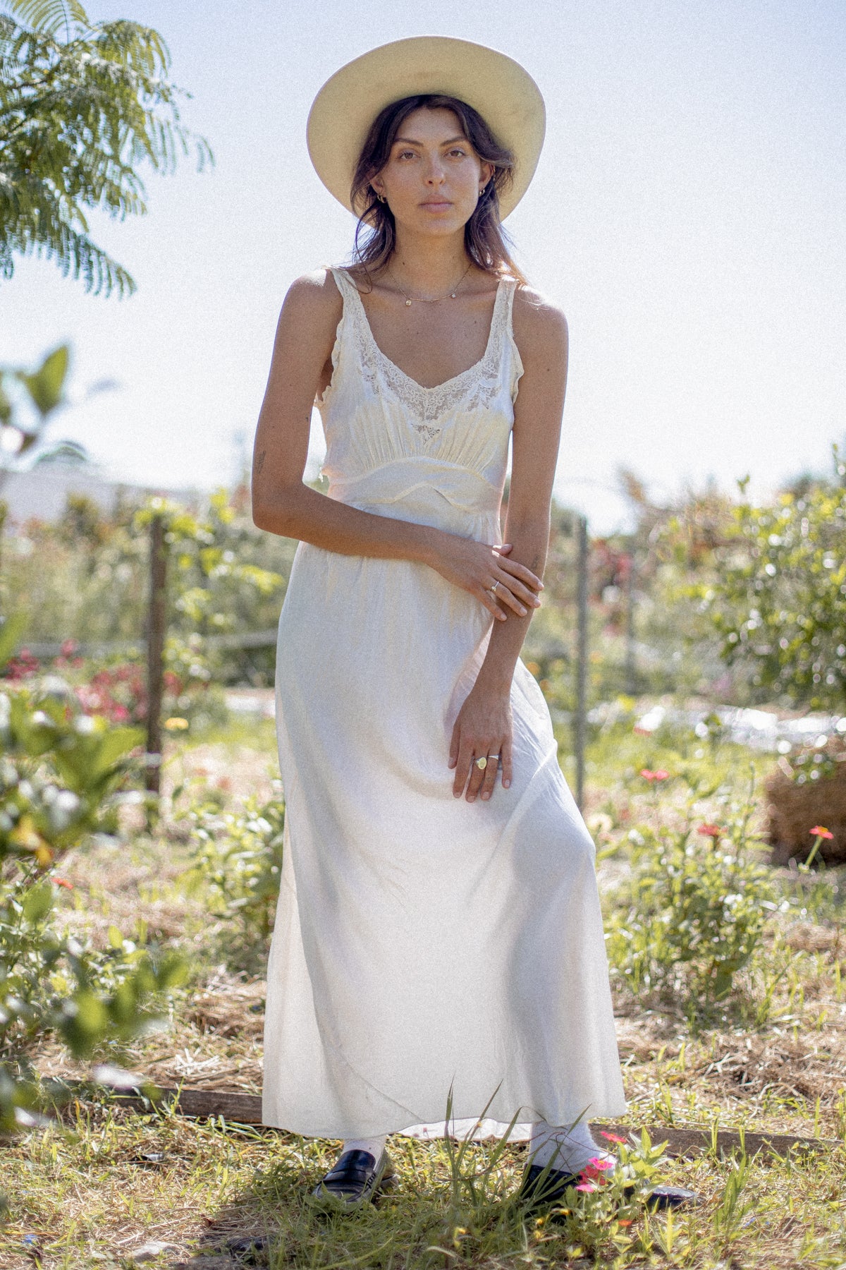 VINTAGE 1930's Ivory Lace Trimmed Bias Cut Maxi Nightgown Dress M