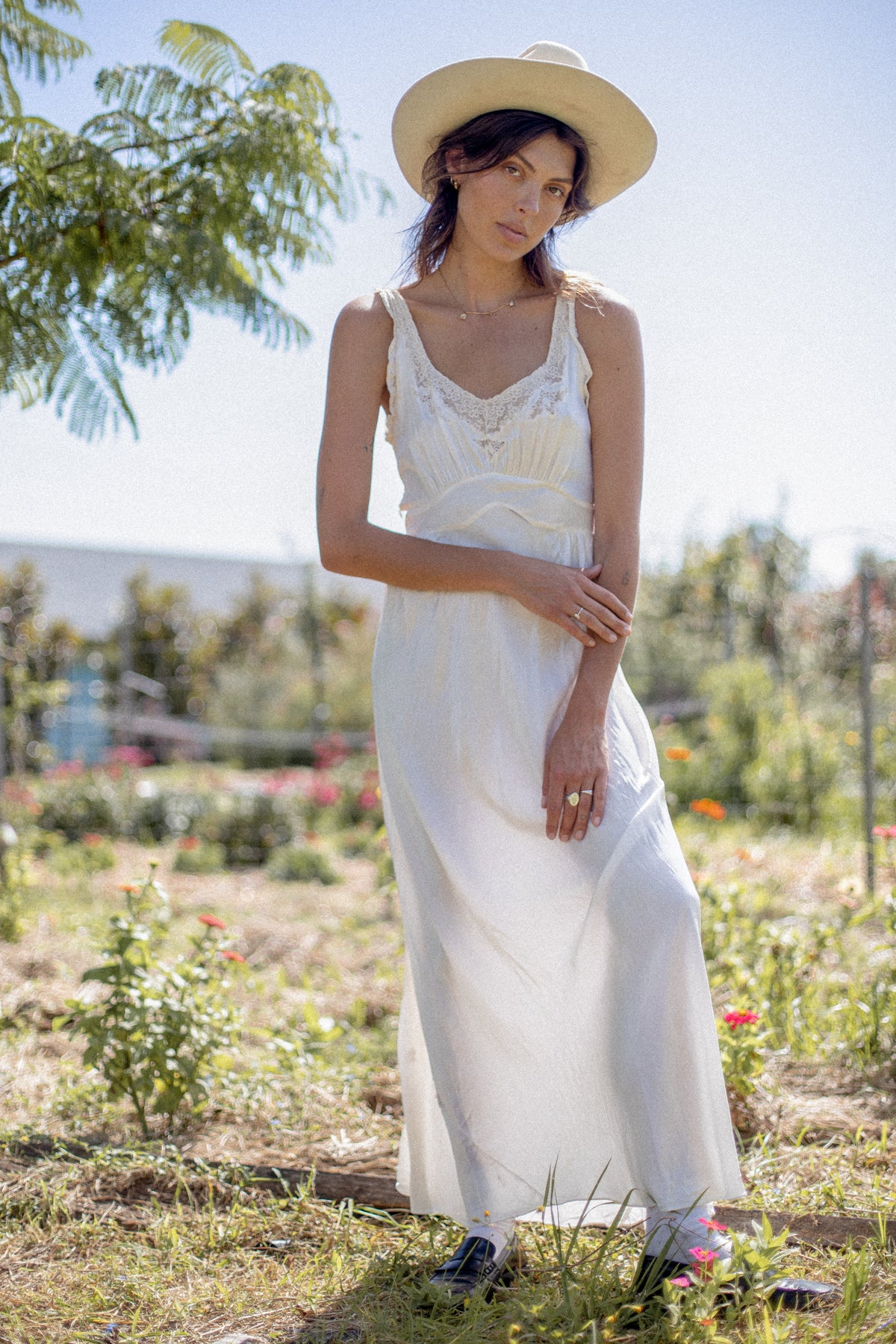 VINTAGE 1930's Ivory Lace Trimmed Bias Cut Maxi Nightgown Dress M