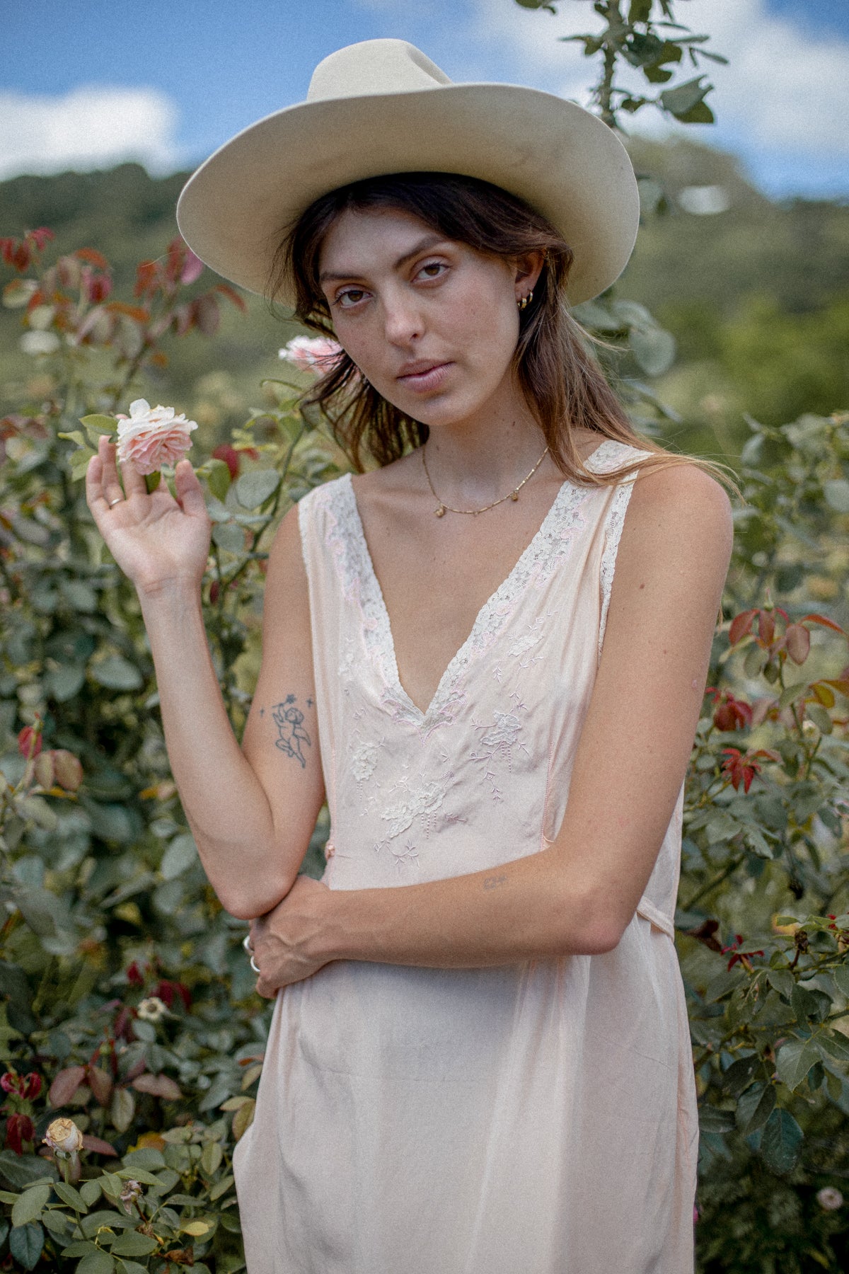 VINTAGE 1920's Peachy Pink Silk Embroidered Nightgown Dress M/L