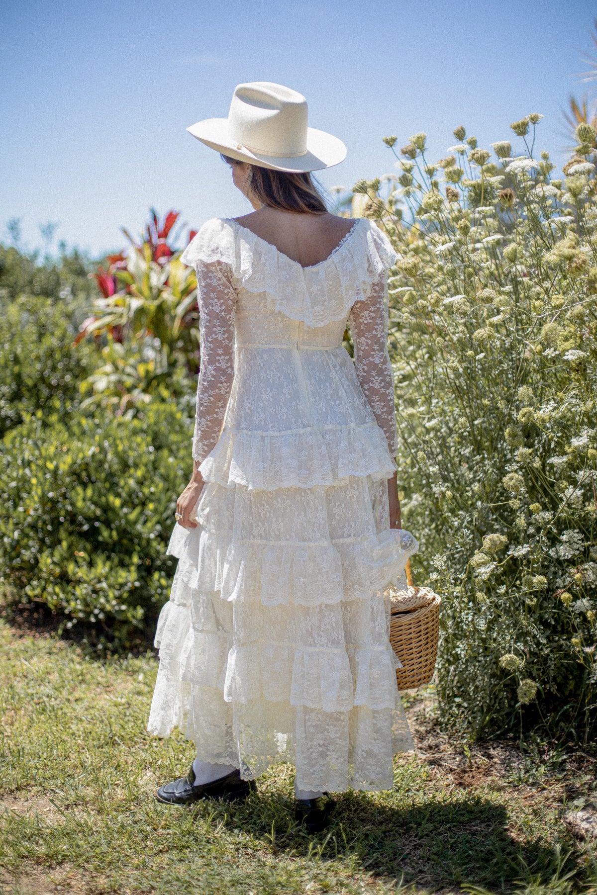 VINTAGE 1970's Tiered Lace Maxi Wedding Dress S