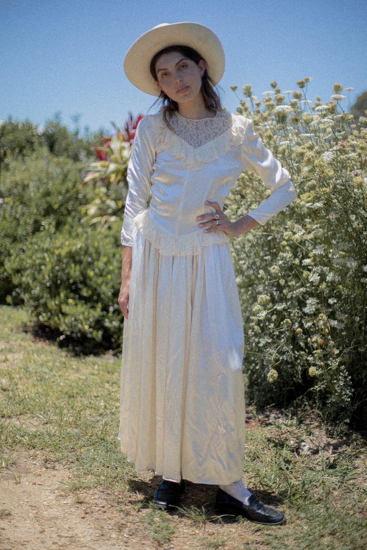 VINTAGE 1940's Ivory Satin Circle Skirt Wedding Dress S