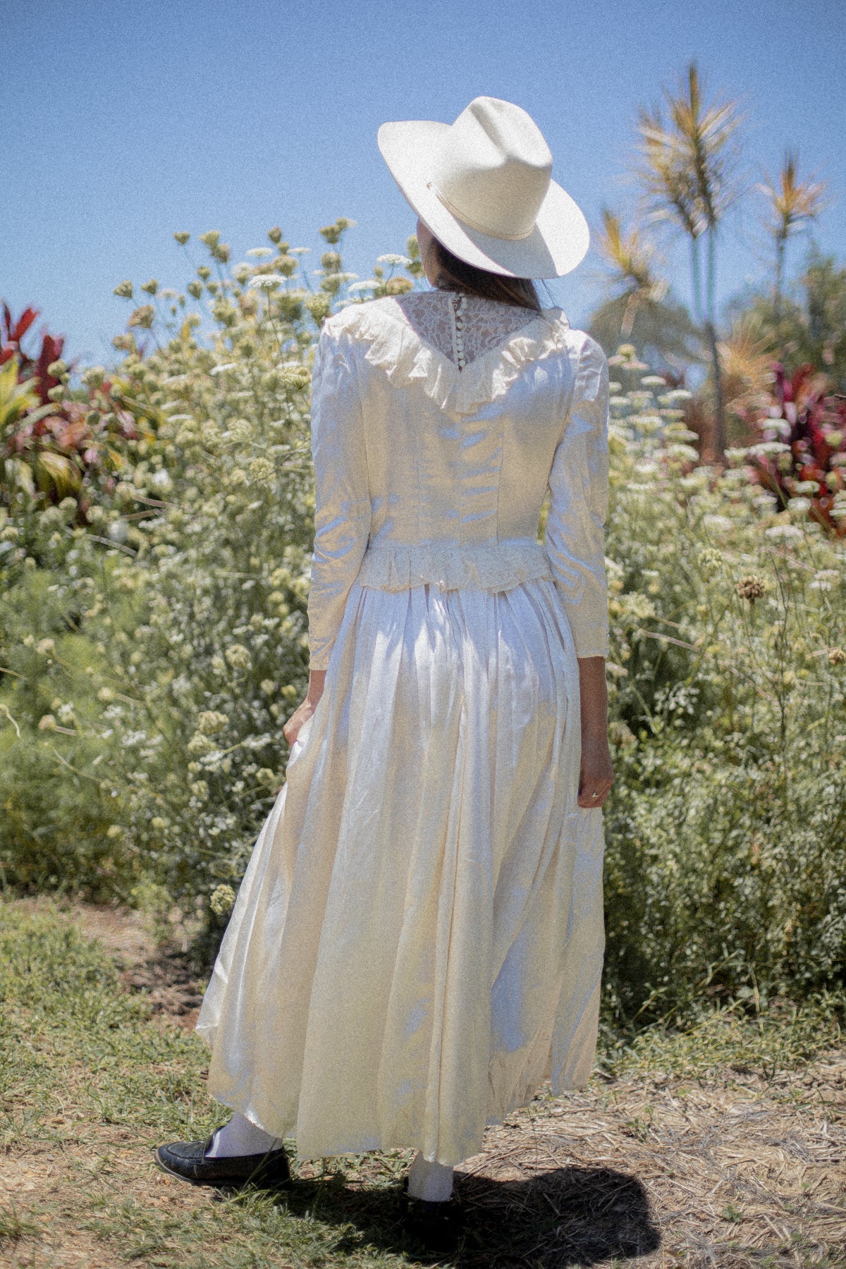 VINTAGE 1940's Ivory Satin Circle Skirt Wedding Dress S