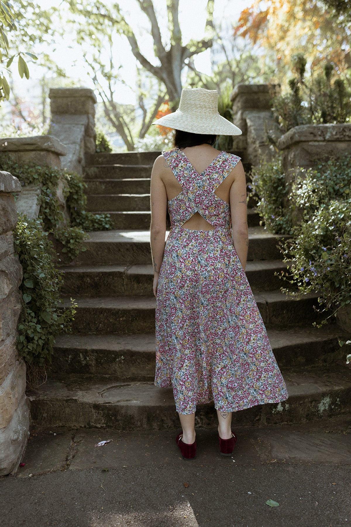 VINTAGE 1980's Floral Open Back Button Down Summer Dress S