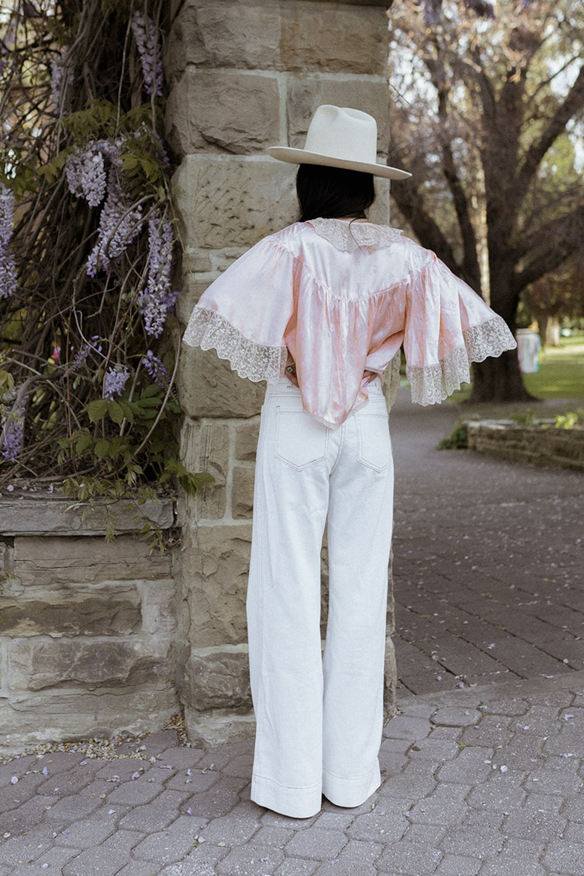 VINTAGE 1930's Pink Lace Trimmed Angel Sleeve Bed Jacket S/M
