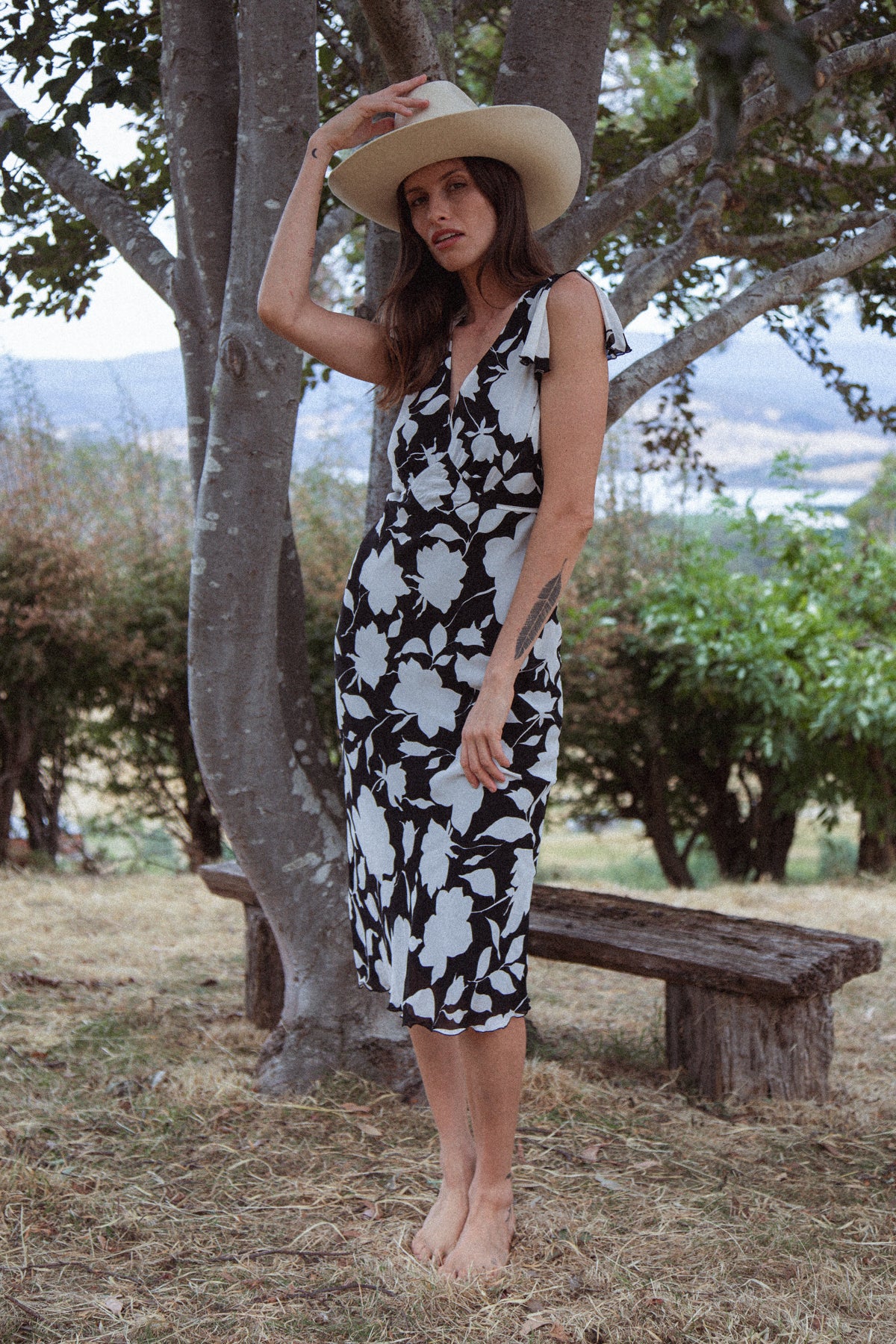 VINTAGE Y2K Black And White Floral Midi With S/M