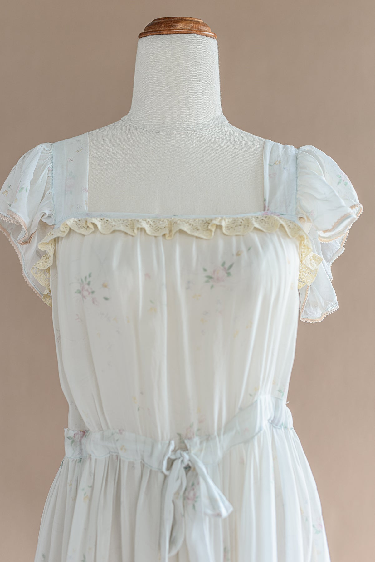 VINTAGE 1940's Sheer Mint Floral Cap Sleeve Midi Nightgown Dress S