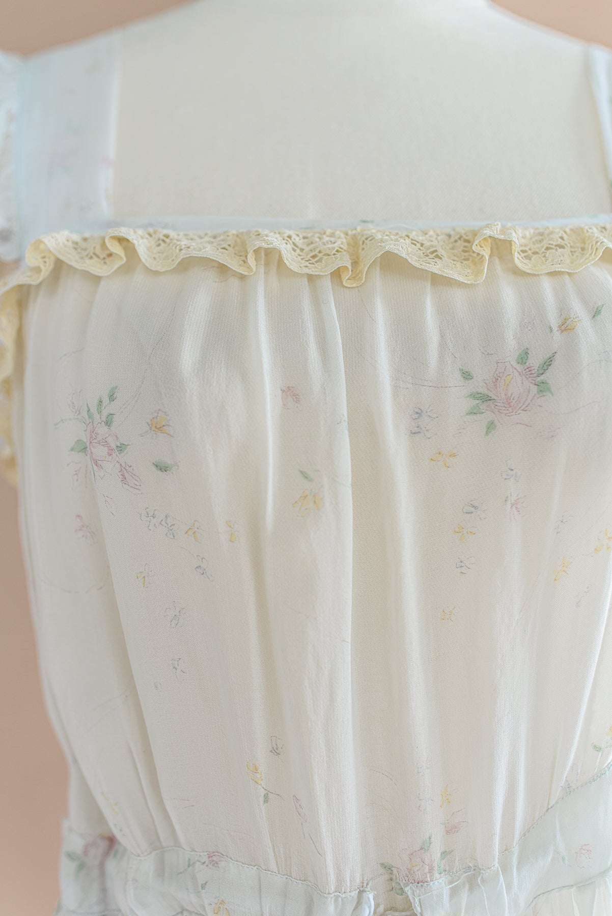 VINTAGE 1940's Sheer Mint Floral Cap Sleeve Midi Nightgown Dress S