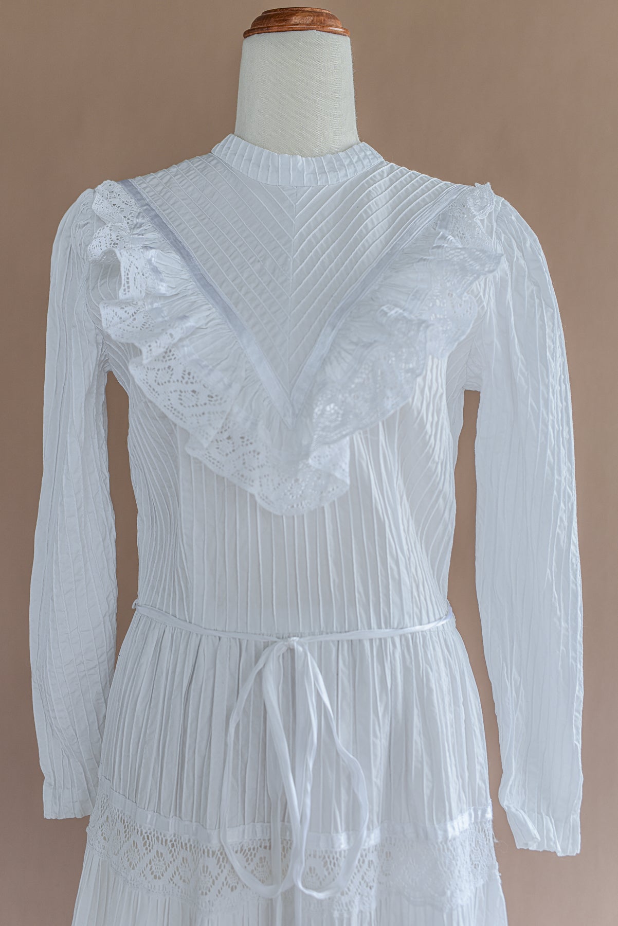VINTAGE 1960's White Pintuck Cotton High Neck Mexican Wedding Dress S