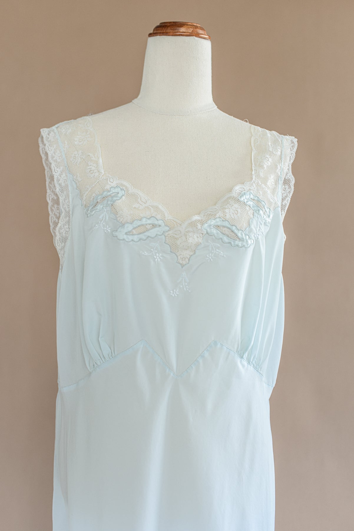 VINTAGE 1940's Baby Blue Maxi Nightgown Dress L/XL