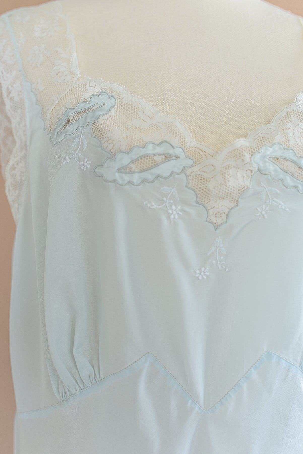 VINTAGE 1940's Baby Blue Maxi Nightgown Dress L/XL