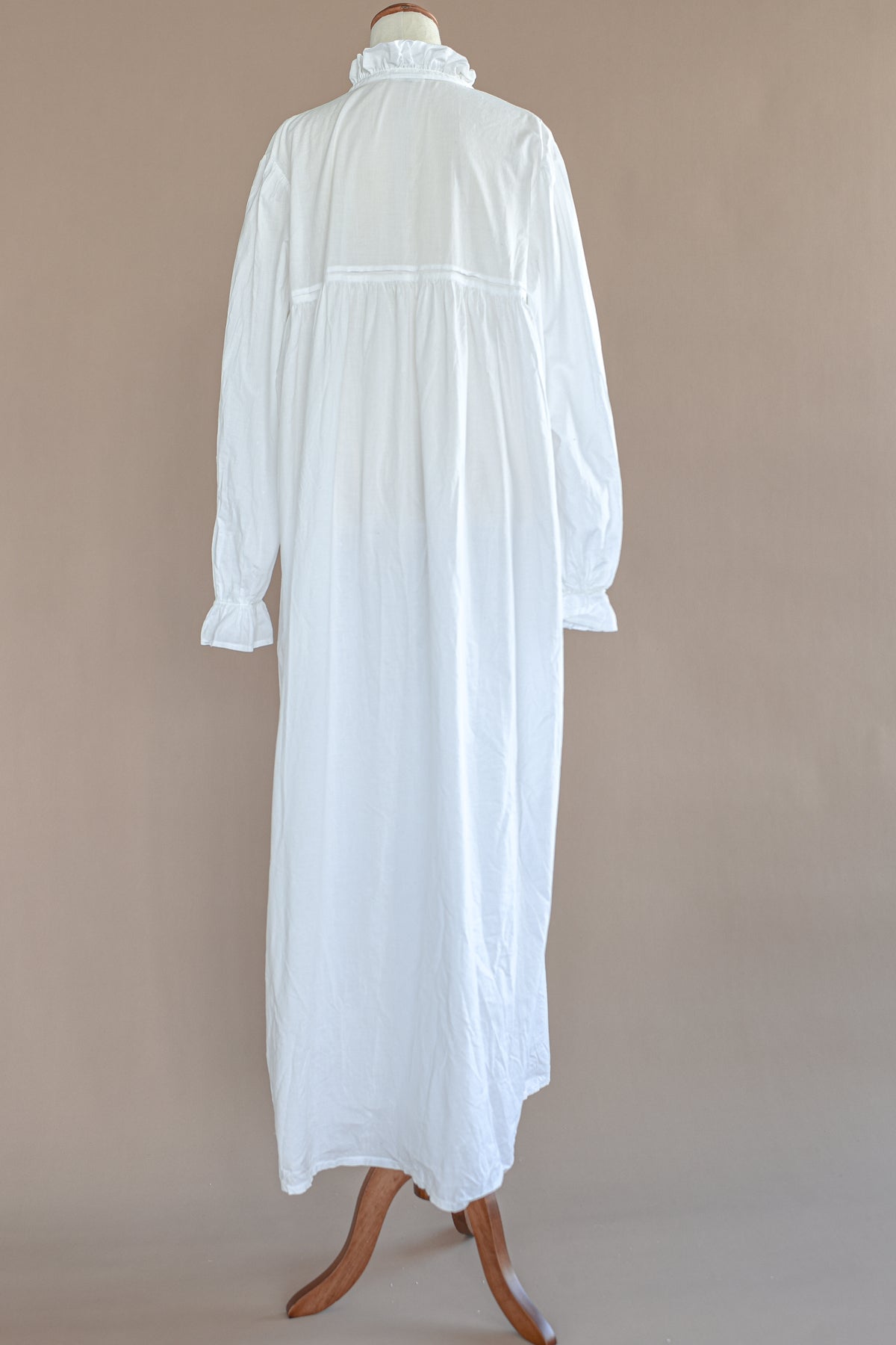 VINTAGE Laura Ashley Cotton Flower Embroidered Maxi Nightgown Dress M/L