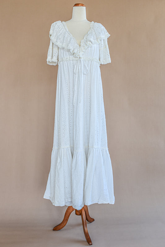 VINTAGE 1960's Broderie Anglaise Cotton Prairie Dress M/L