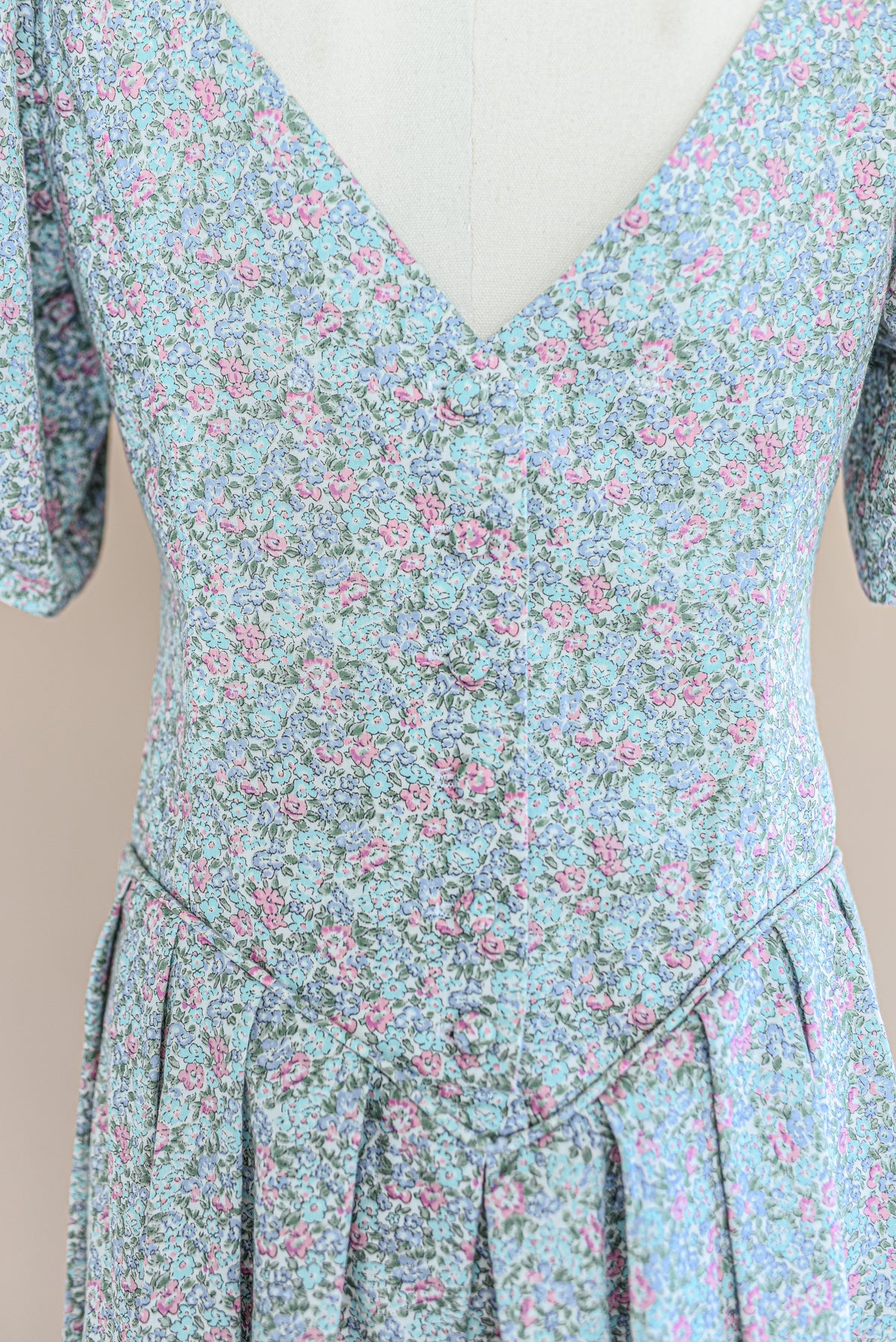 VINTAGE 1960's Ditsy Floral Pouf Sleeve Midi Dress S