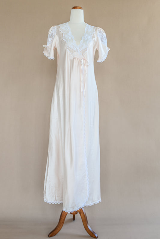 VINTAGE Pink Lace Trimmed Short Sleeve Peignoir Robe S/M
