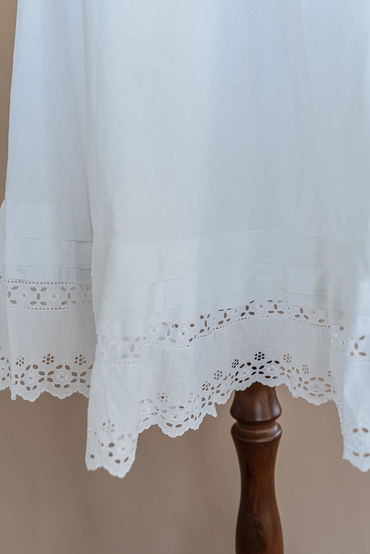 VINTAGE Antique White Cotton Petticoat Skirt S/M