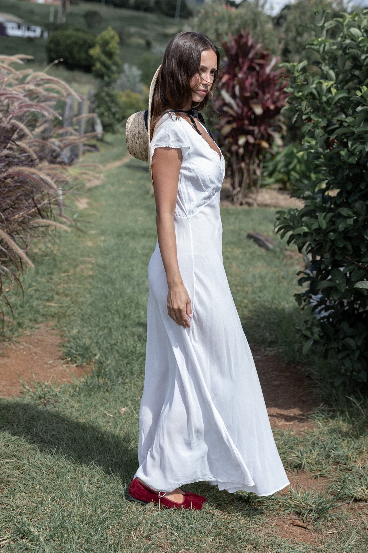 VINTAGE 1940's White Silk Bias Cut Cap Sleeve Nightgown Slip Dress S