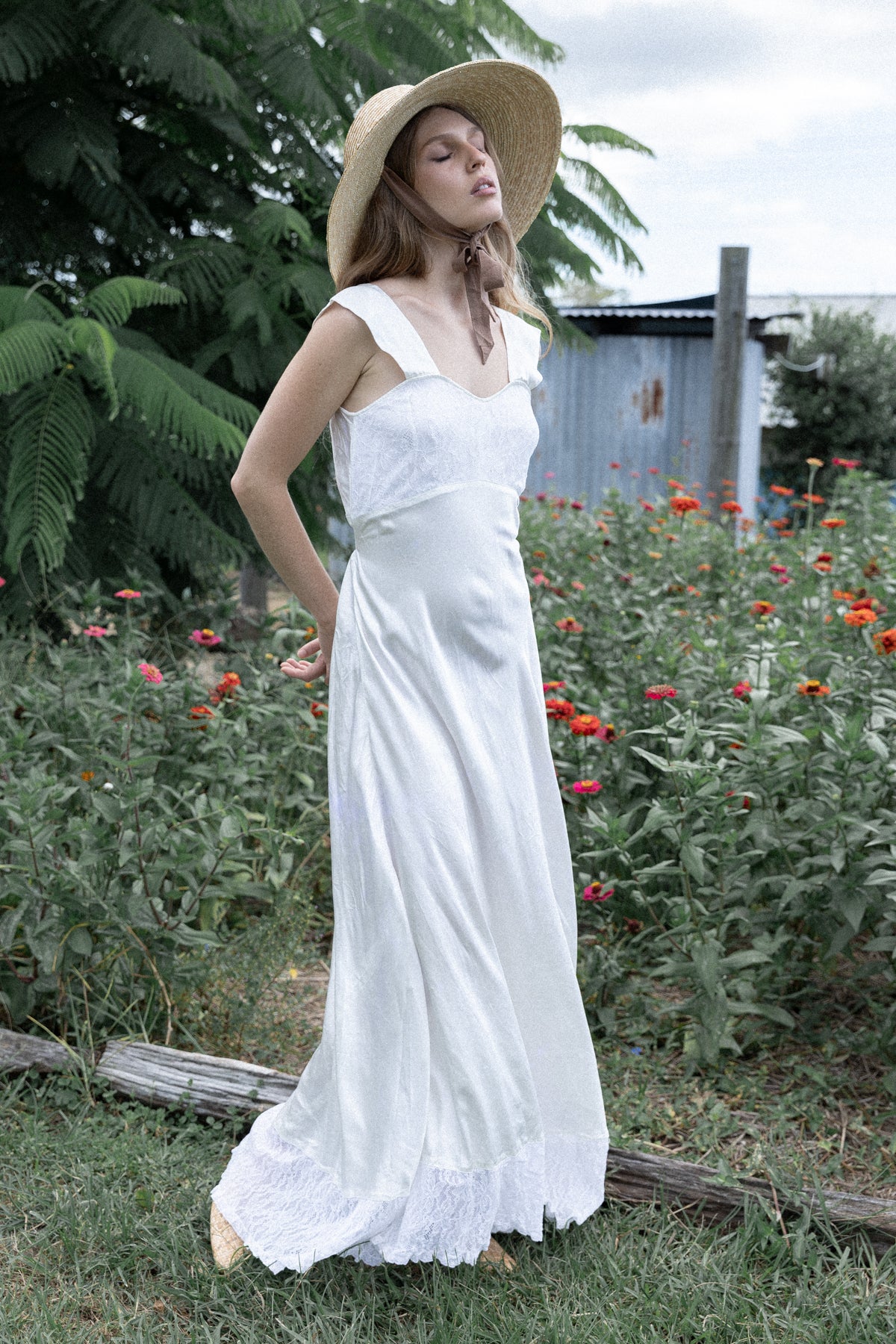 VINTAGE 1940's White Bias Cut Maxi Nightgown Dress S