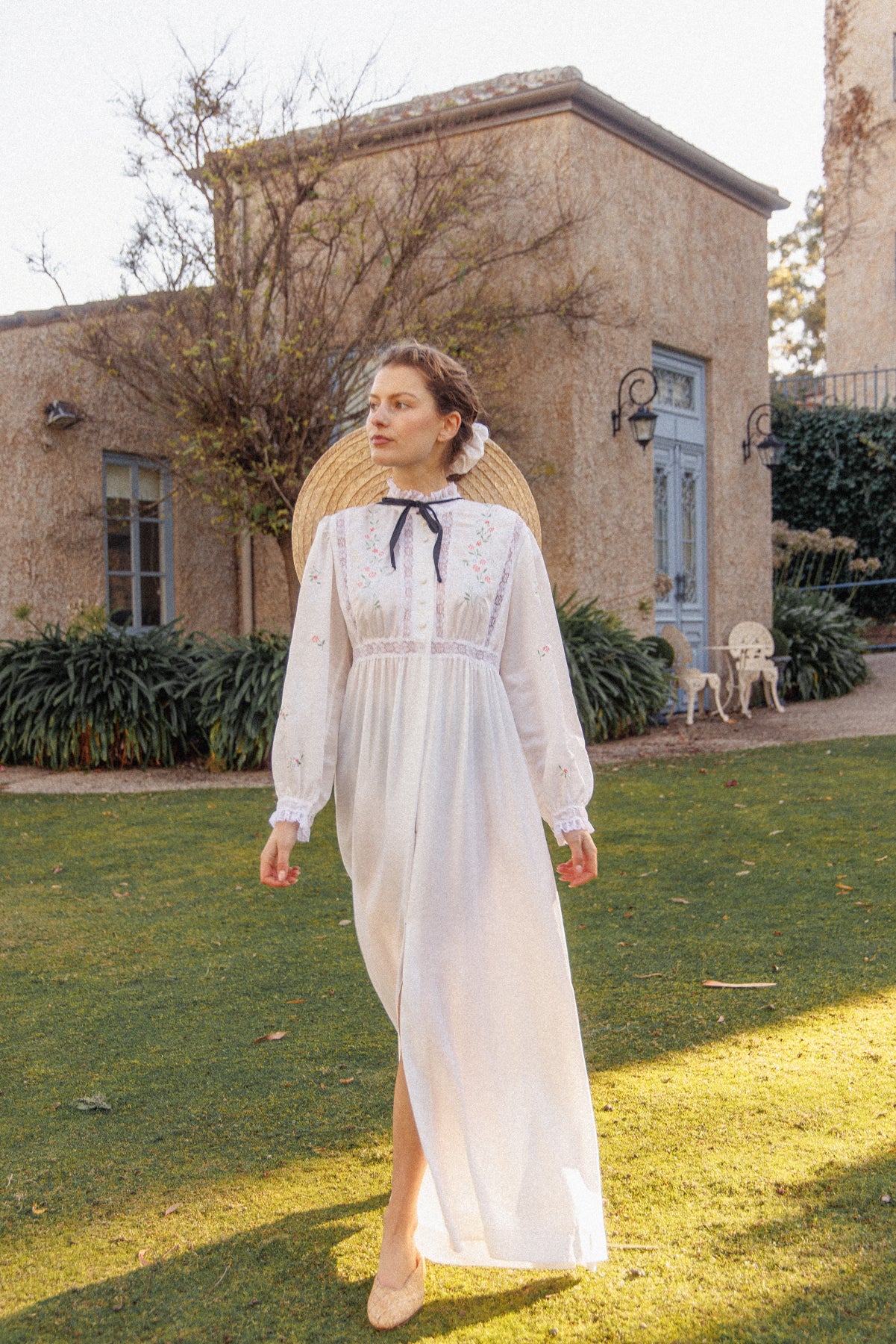 VINTAGE 1940's White Button Down Satin Nightgown Maxi Dress/Robe With Flower Embroidery S/M
