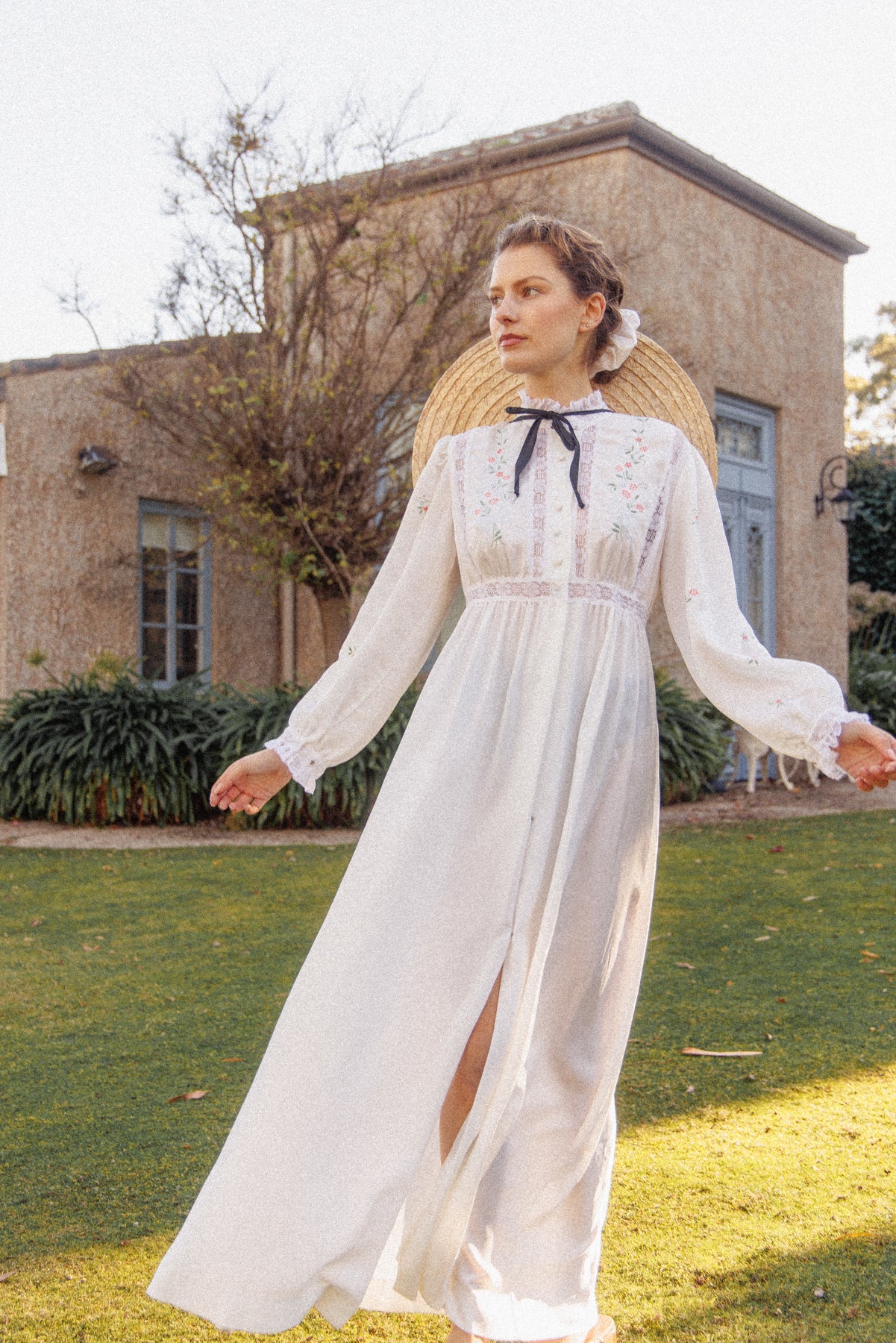 VINTAGE 1940's White Button Down Satin Nightgown Maxi Dress/Robe With Flower Embroidery S/M