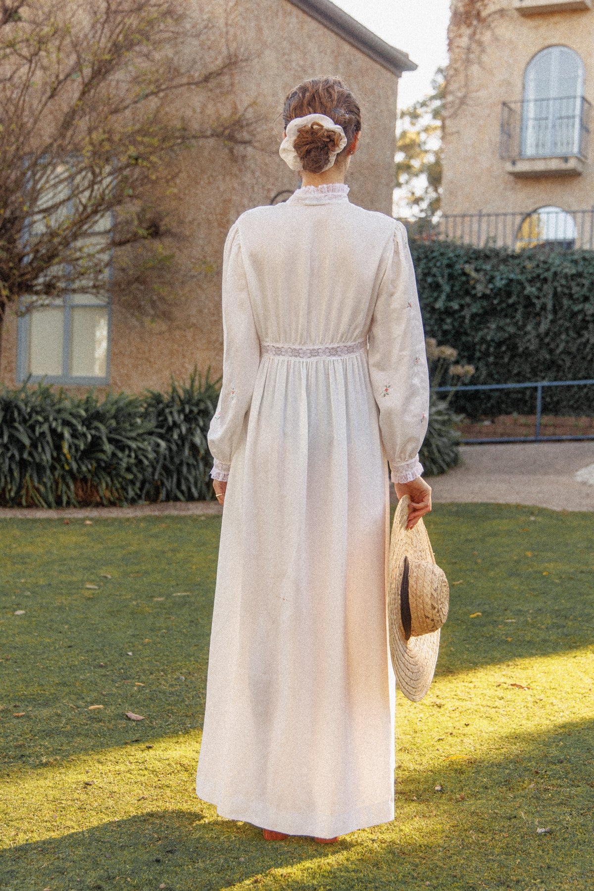 VINTAGE 1940's White Button Down Satin Nightgown Maxi Dress/Robe With Flower Embroidery S/M