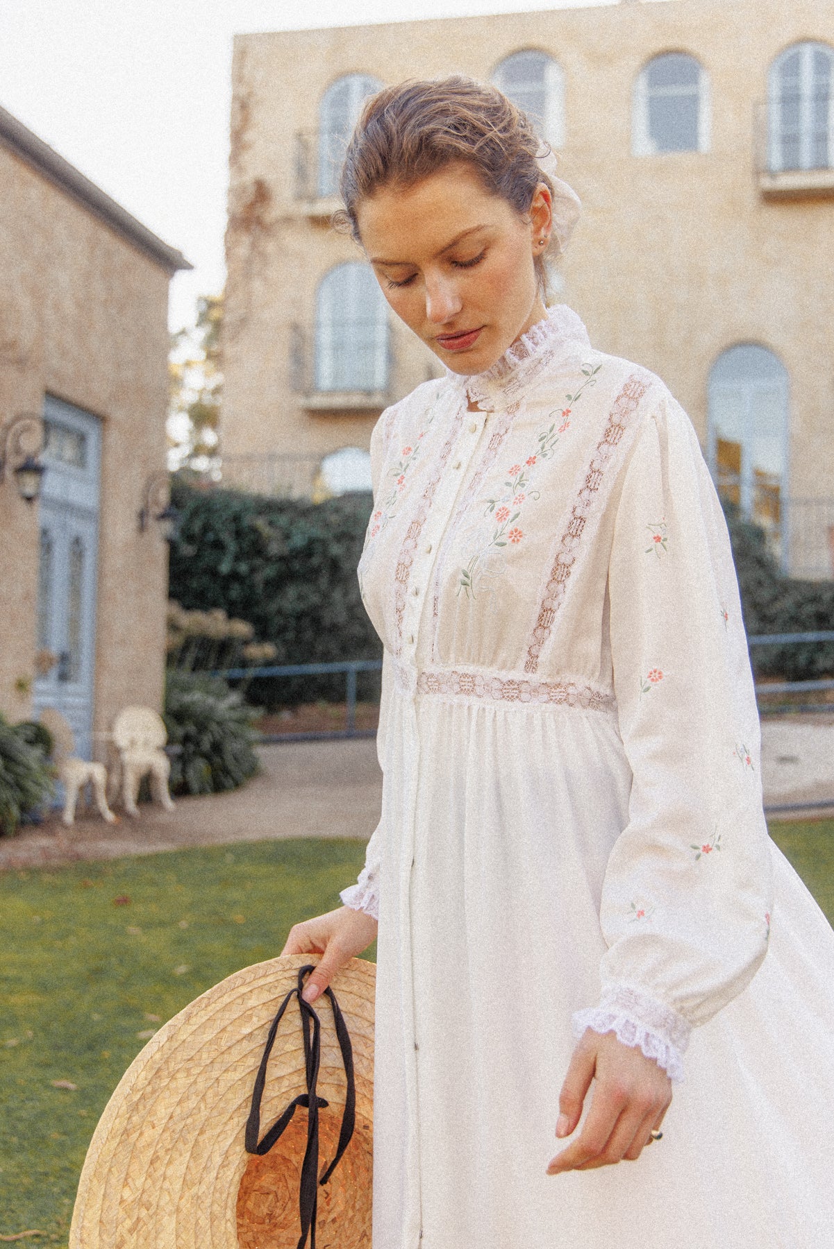 VINTAGE 1940's White Button Down Satin Nightgown Maxi Dress/Robe With Flower Embroidery S/M