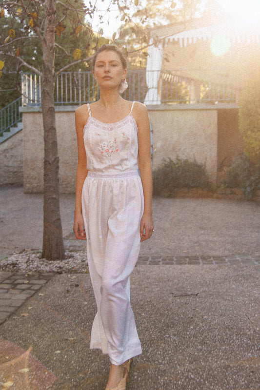 VINTAGE 1940's White Satin Nightgown Maxi Dress With Flower Embroidery S/M