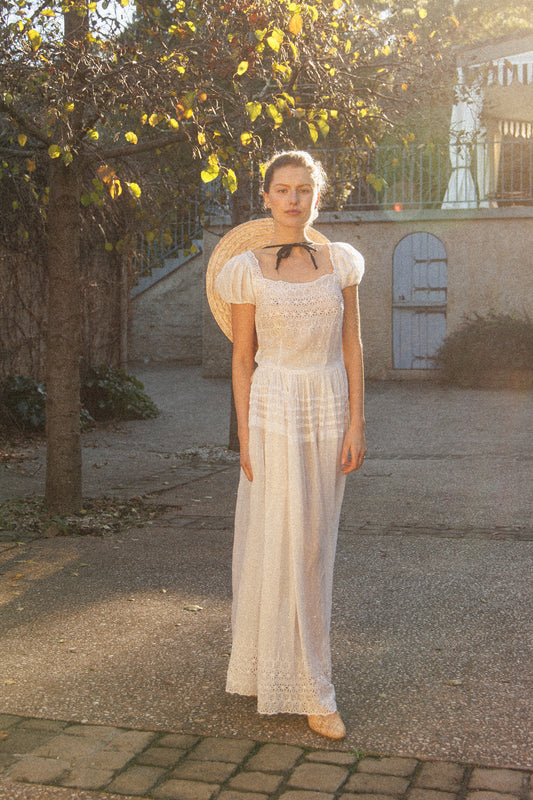 VINTAGE 1940's White Broderie Anglaise Cotton Voile Maxi Dress S/M
