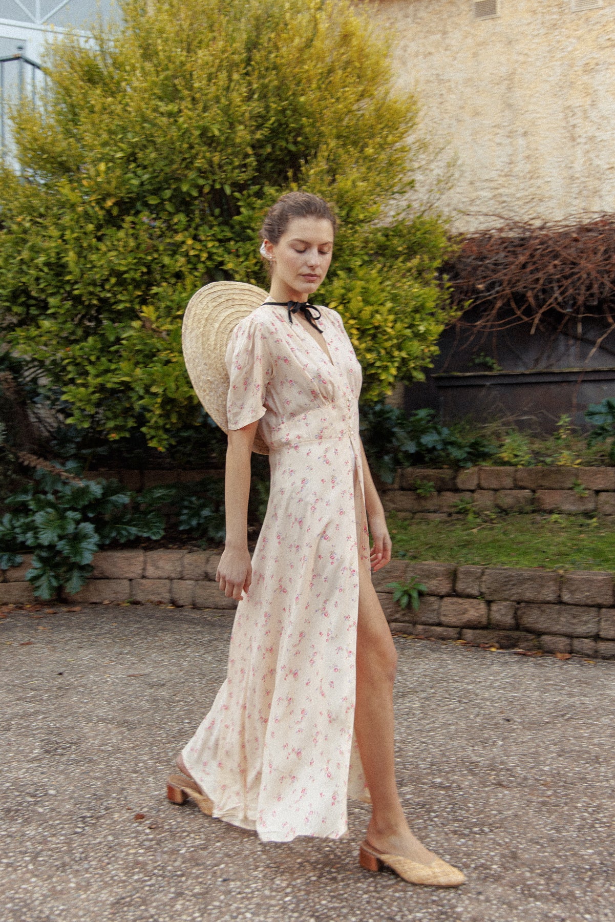VINTAGE 1930's Peachy Pink Floral Peignoir Nightgown Robe Dress S/M