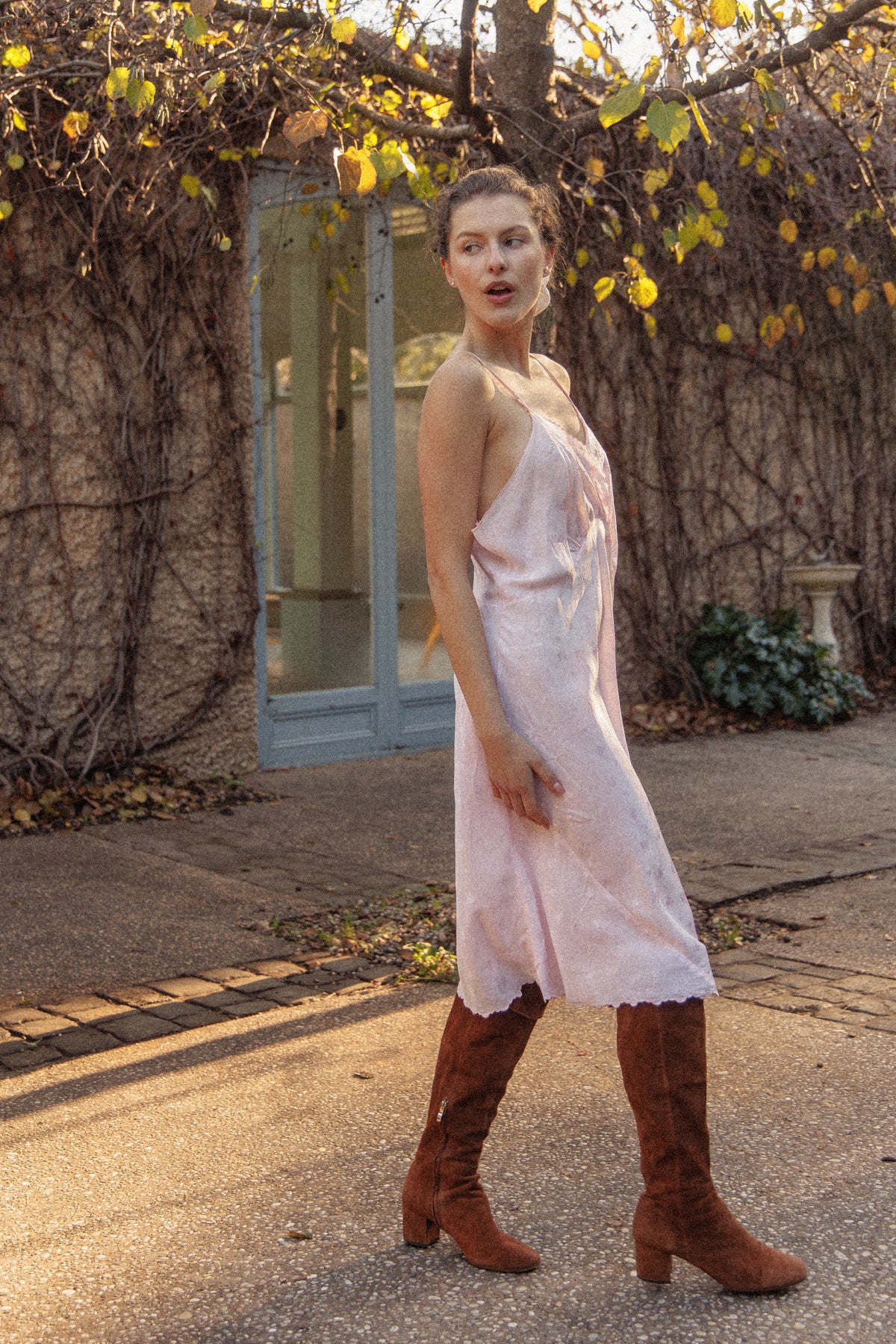 VINTAGE 1940's Pink Brocade Midi Nighgown Dress L