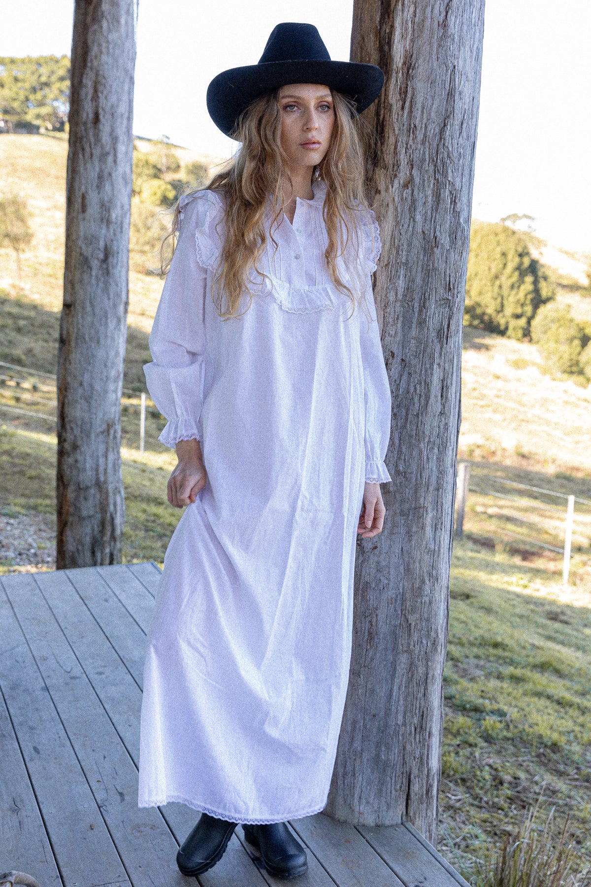 VINTAGE White Maxi Nightgown Dress S/M