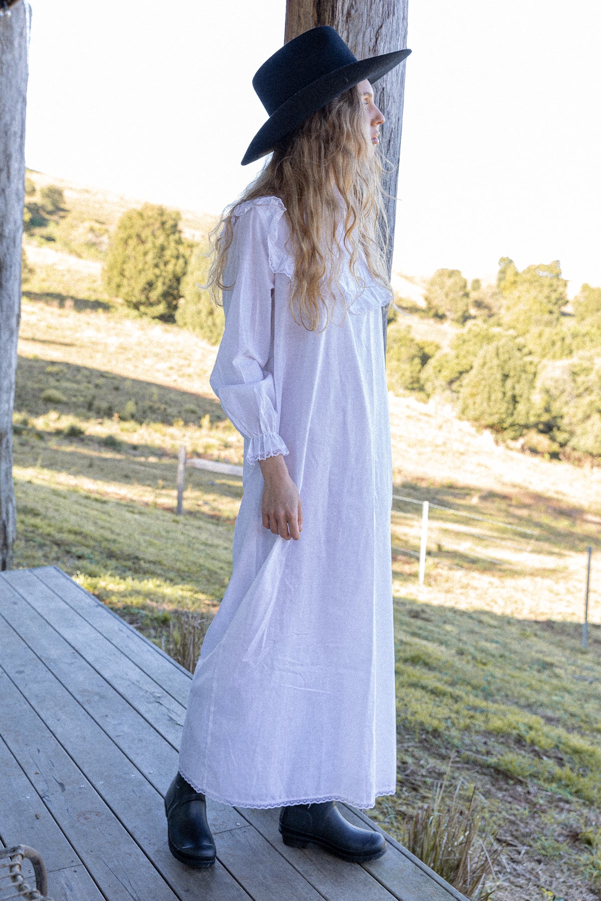 VINTAGE White Maxi Nightgown Dress S/M