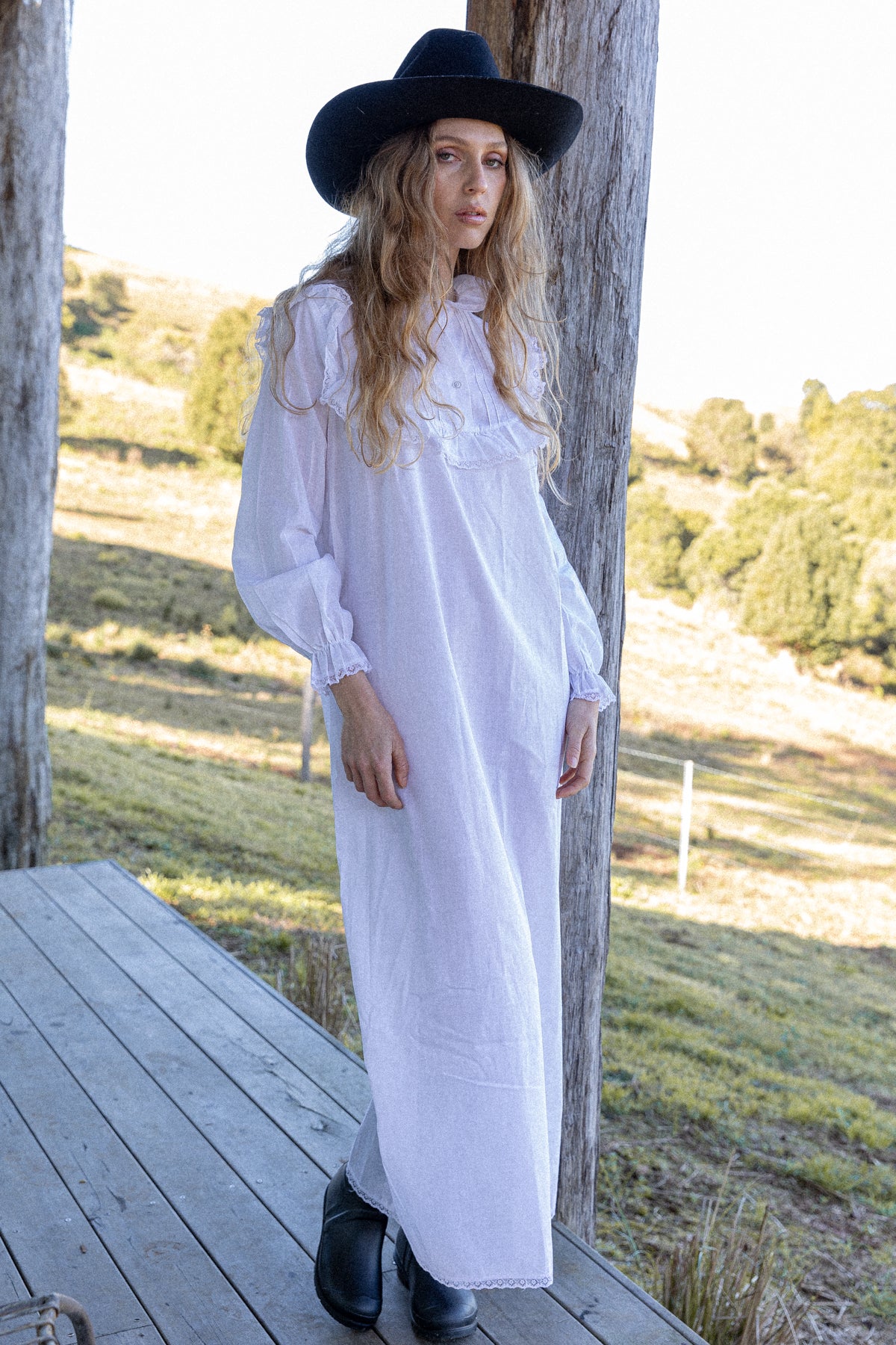 VINTAGE White Maxi Nightgown Dress S/M